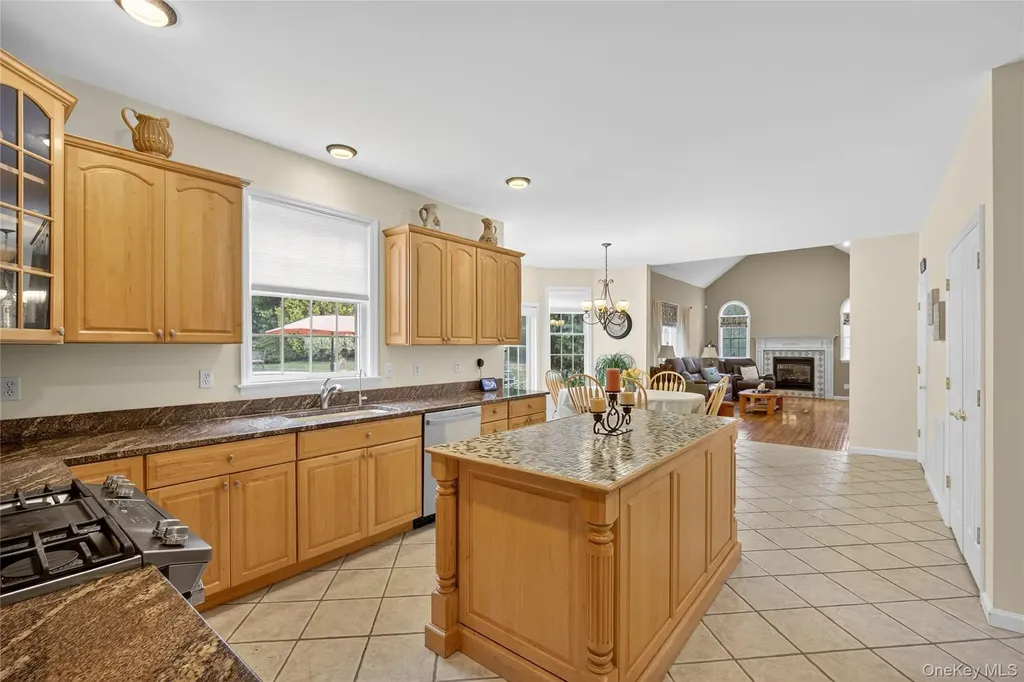 14 Meadow Crest Drive Mahopac NY 10541