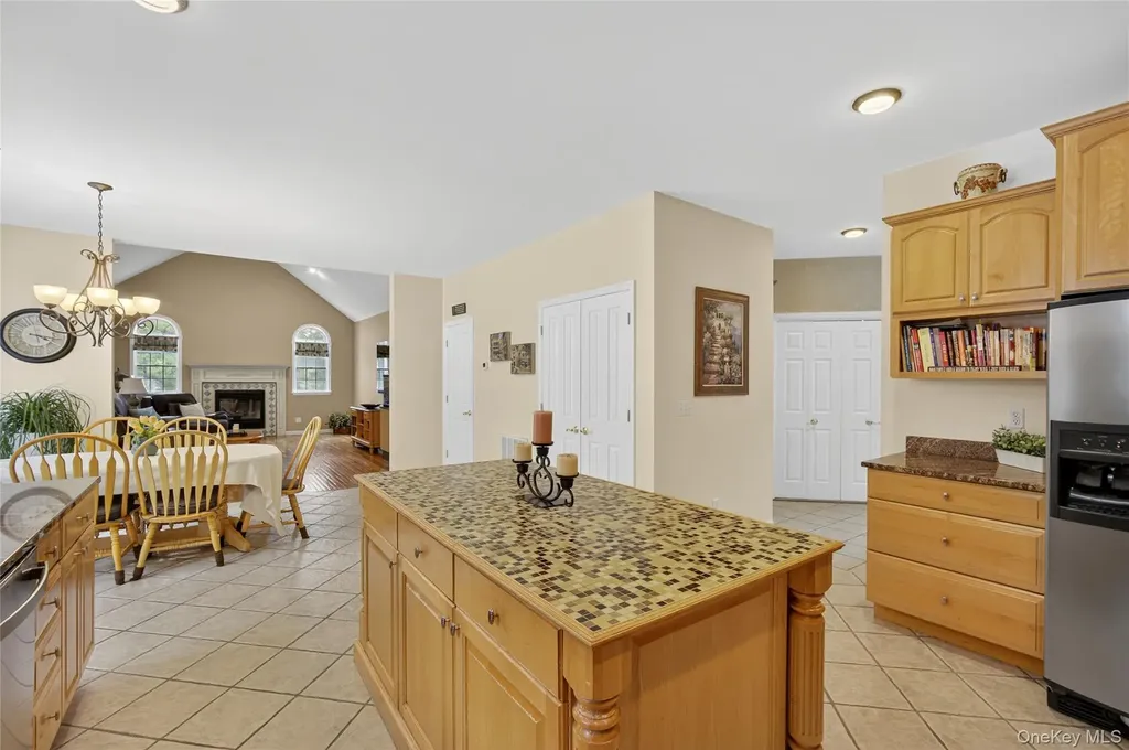 14 Meadow Crest Drive Mahopac NY 10541