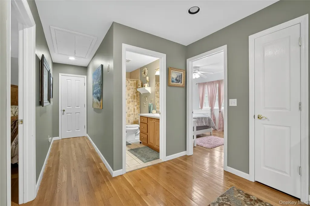 14 Meadow Crest Drive Mahopac NY 10541