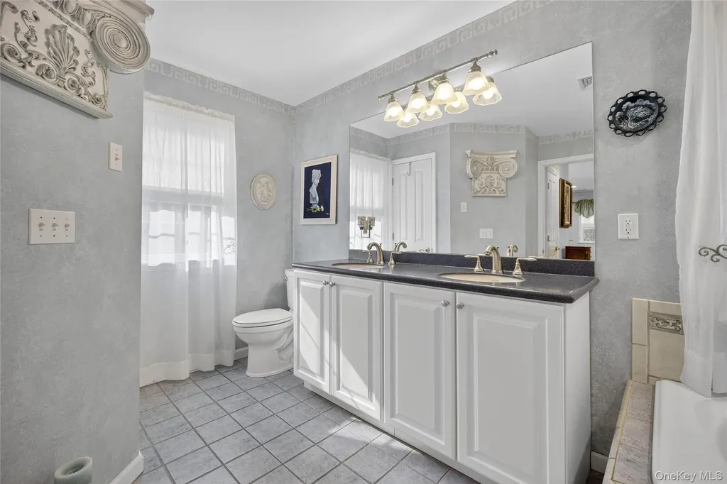 14 Meadow Crest Drive Mahopac NY 10541