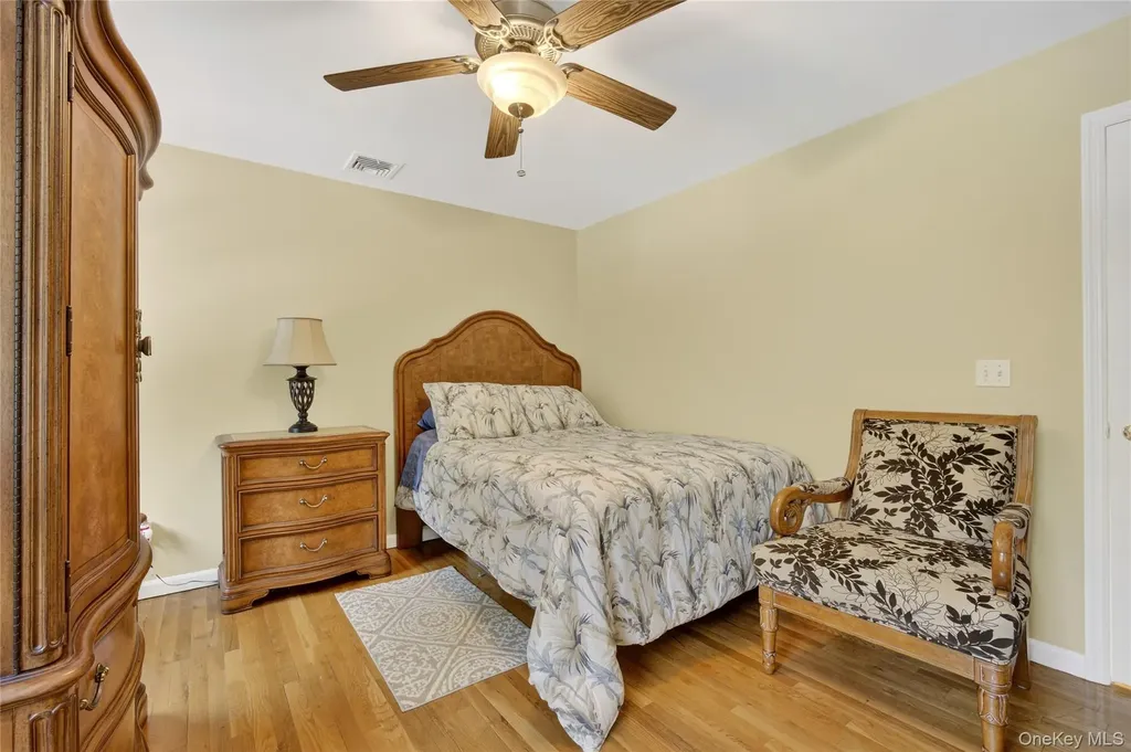 14 Meadow Crest Drive Mahopac NY 10541