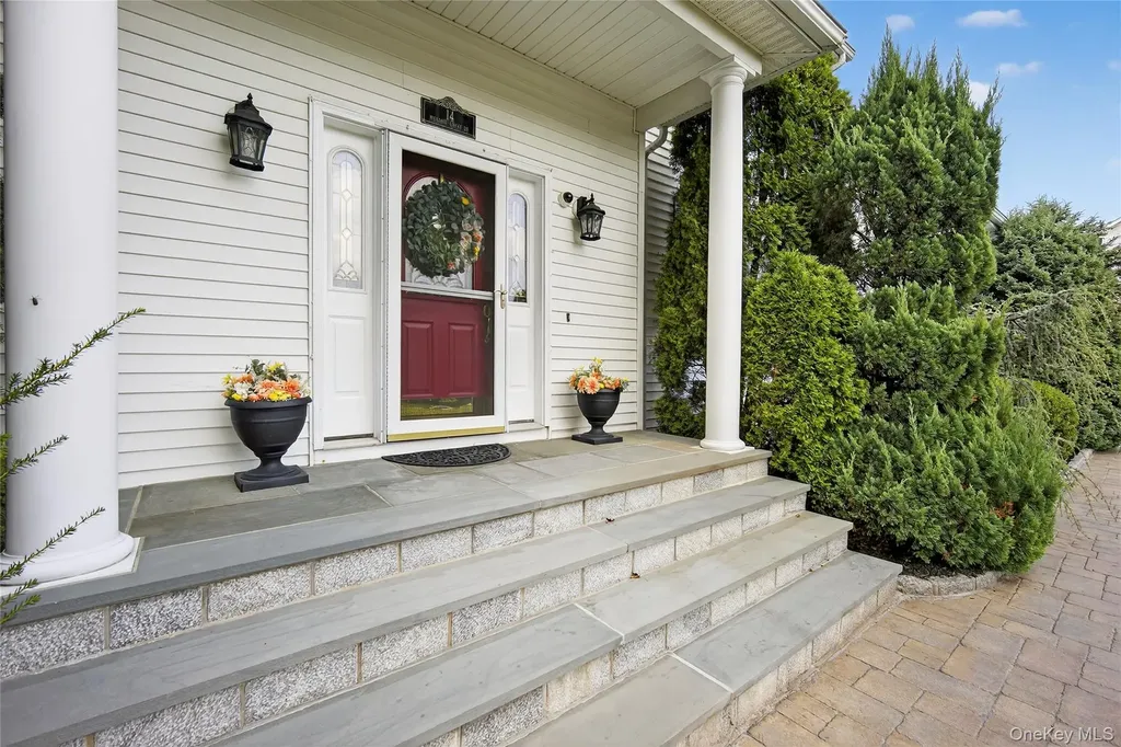 14 Meadow Crest Drive Mahopac NY 10541
