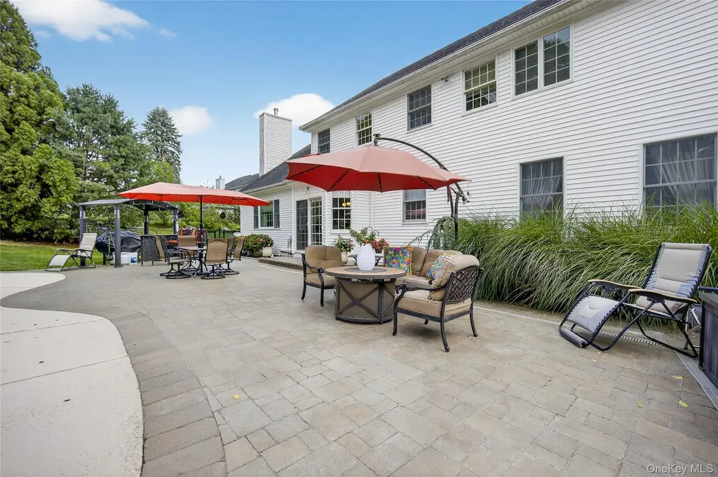 14 Meadow Crest Drive Mahopac NY 10541