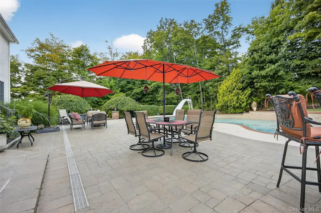14 Meadow Crest Drive Mahopac NY 10541