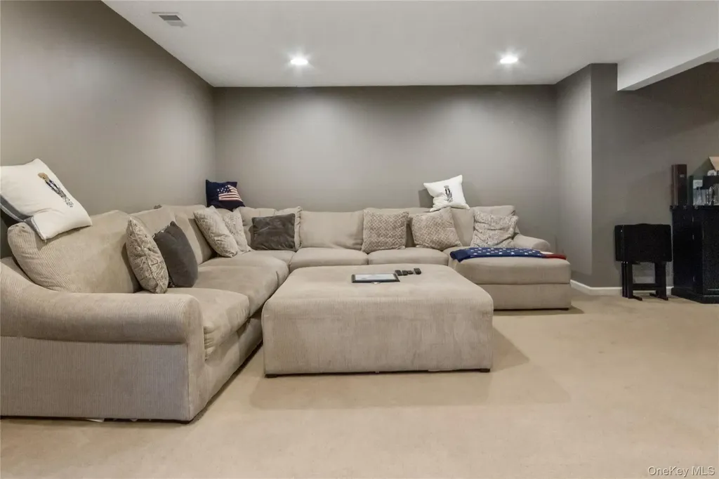 11 Cobblestone Lane Middletown NY 10940