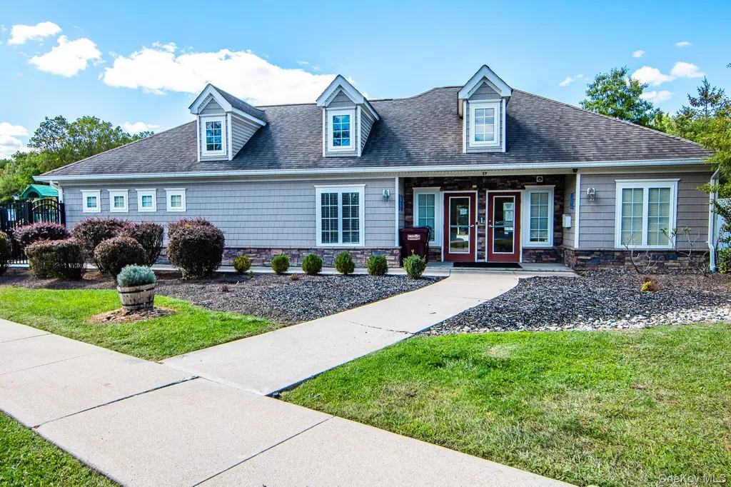 11 Cobblestone Lane Middletown NY 10940