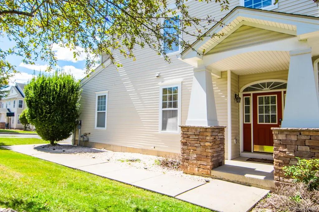 11 Cobblestone Lane Middletown NY 10940