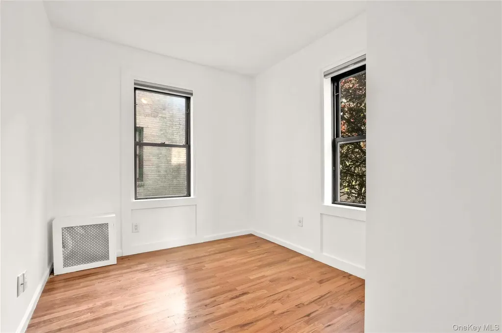 21-28 35th Astoria NY 11105