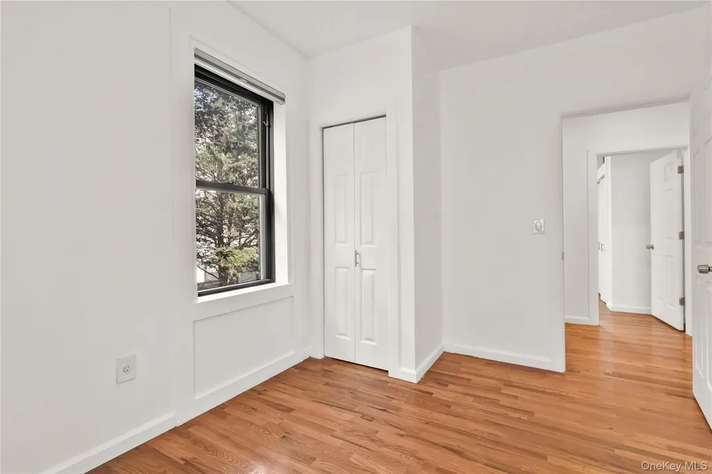 21-28 35th Astoria NY 11105