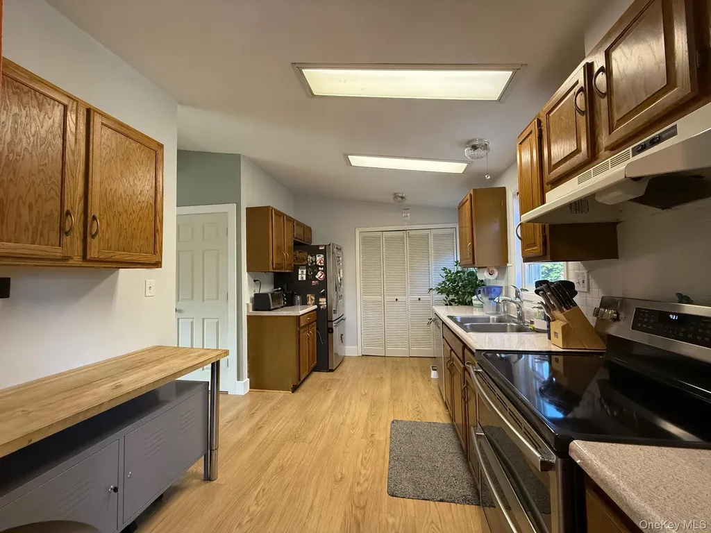 27 Meadow Lane Millerton NY 12546