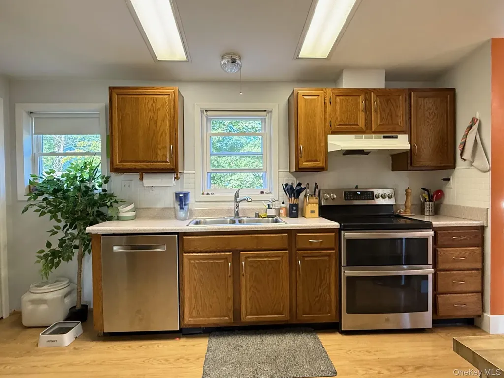 27 Meadow Lane Millerton NY 12546