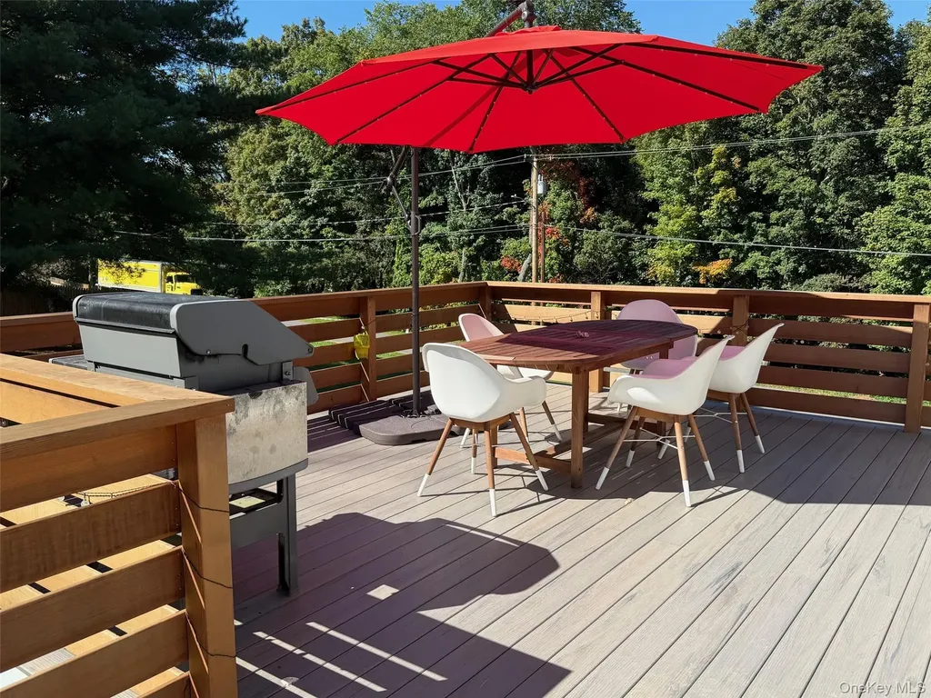 27 Meadow Lane Millerton NY 12546