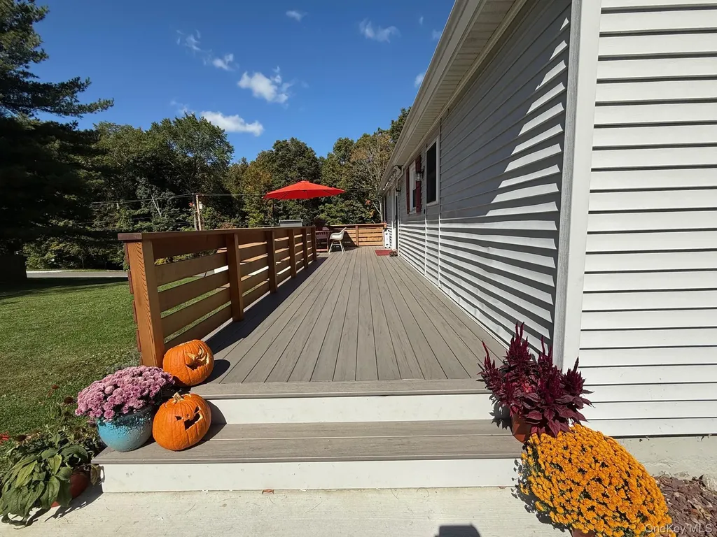 27 Meadow Lane Millerton NY 12546