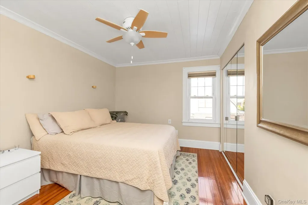 35 Manor Road Lynbrook NY 11563