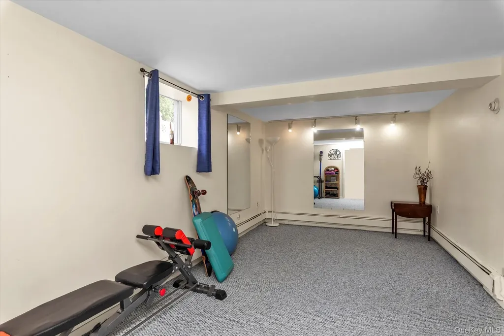 35 Manor Road Lynbrook NY 11563