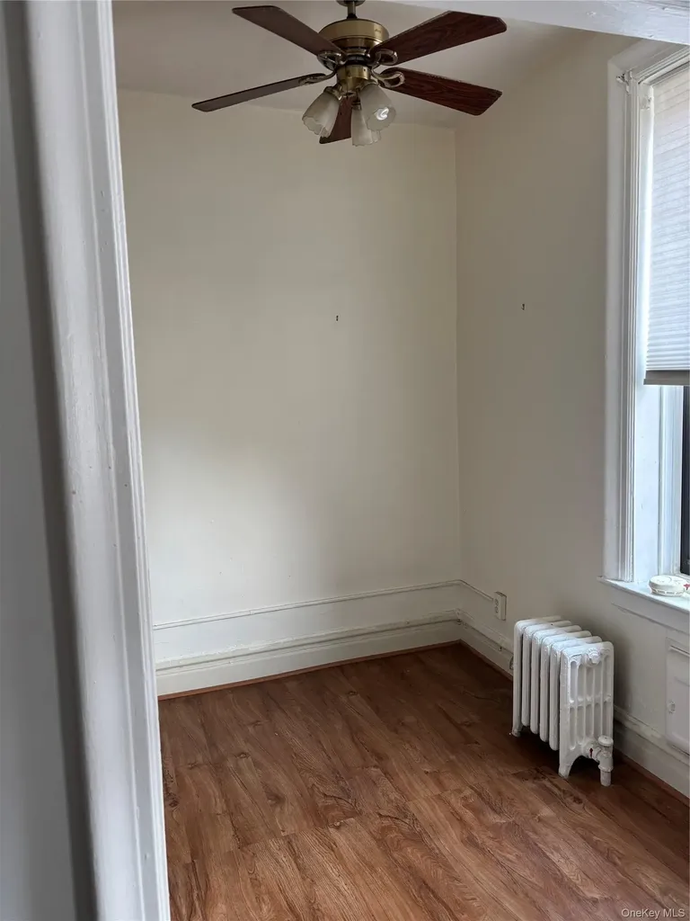 160-15 Powells Cove Boulevard Beechhurst NY 11357