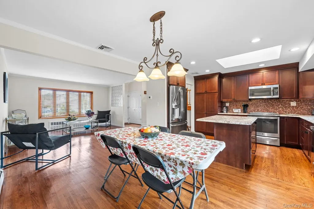 79 Stewart Avenue Bethpage NY 11714
