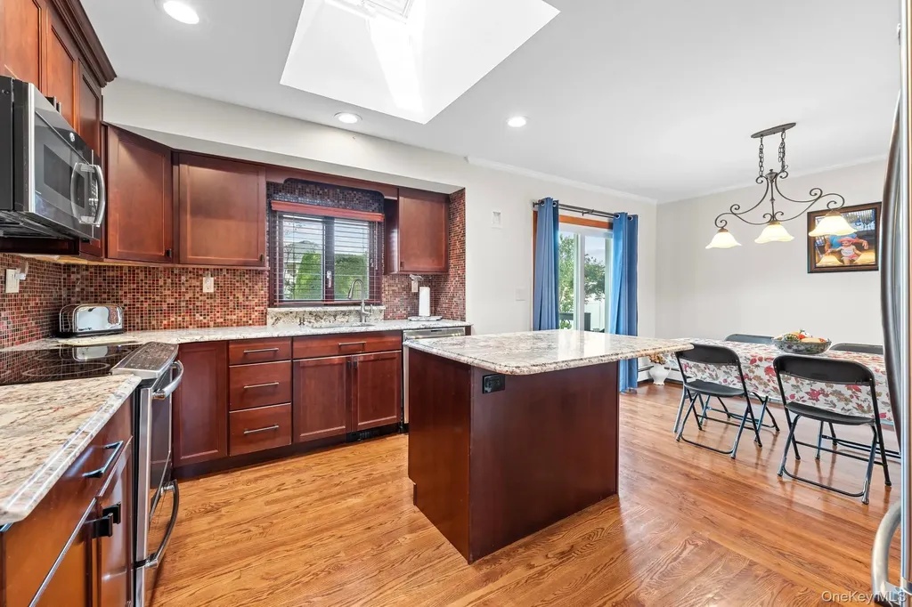 79 Stewart Avenue Bethpage NY 11714