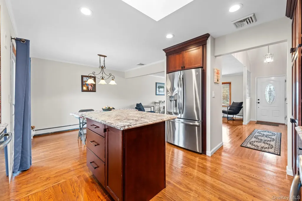 79 Stewart Avenue Bethpage NY 11714