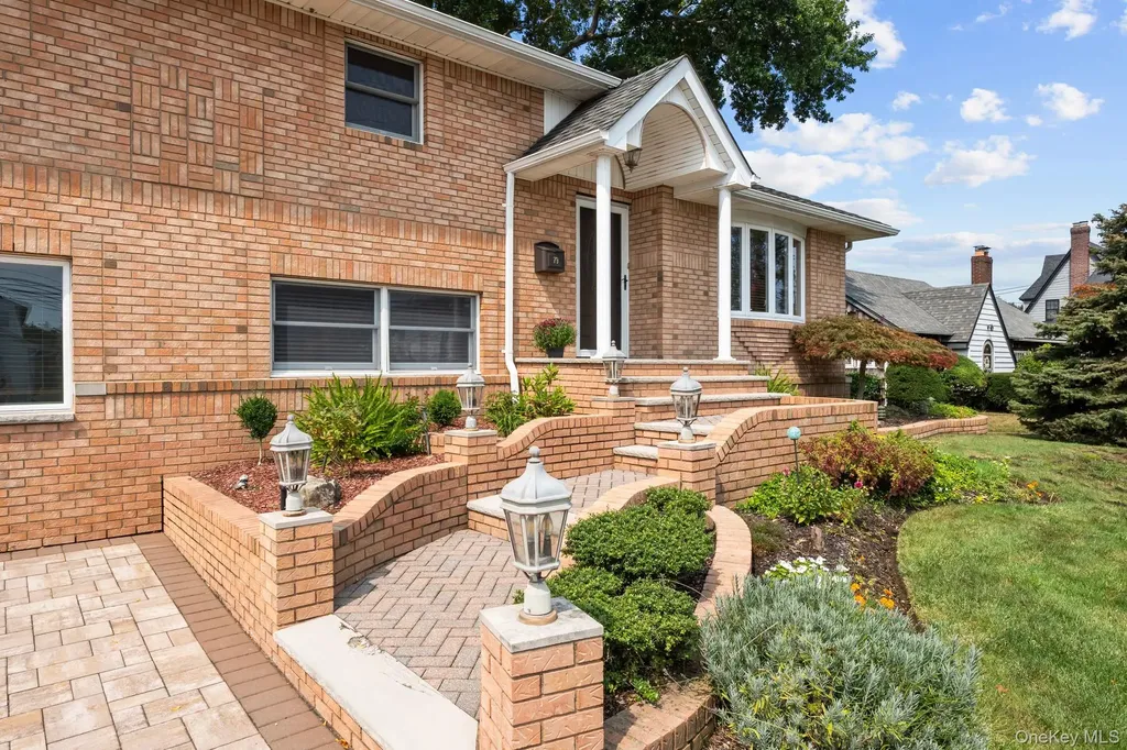 79 Stewart Avenue Bethpage NY 11714