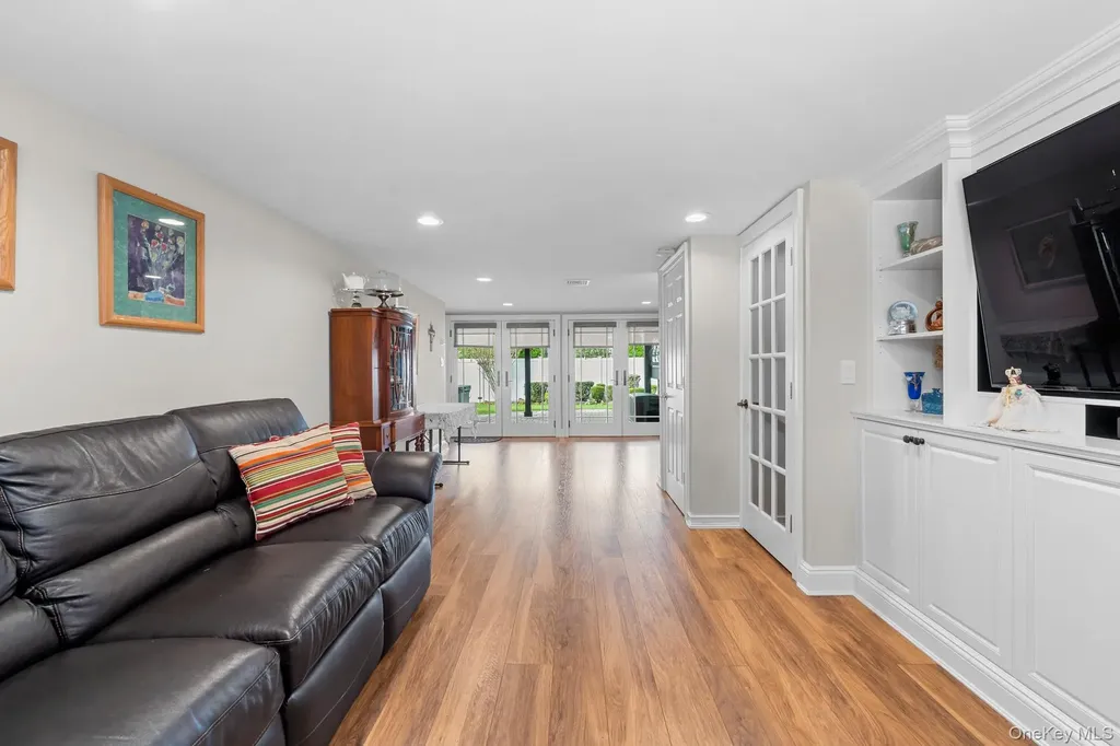 79 Stewart Avenue Bethpage NY 11714