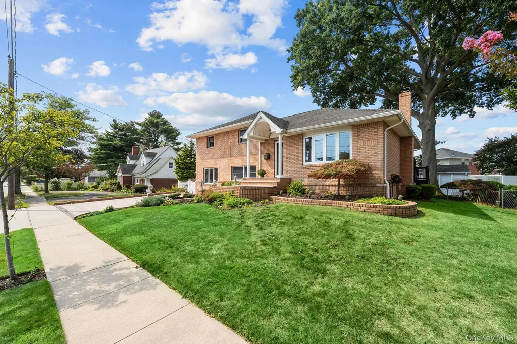 79 Stewart Avenue Bethpage NY 11714