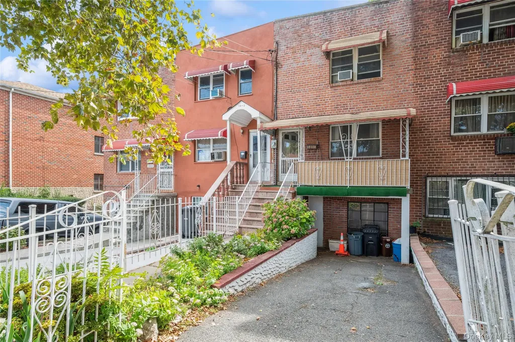 1010 E 230th Street Bronx NY 10466
