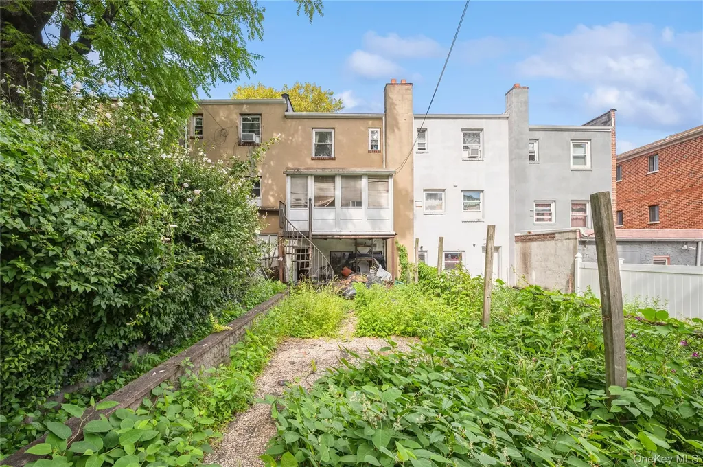 1010 E 230th Street Bronx NY 10466