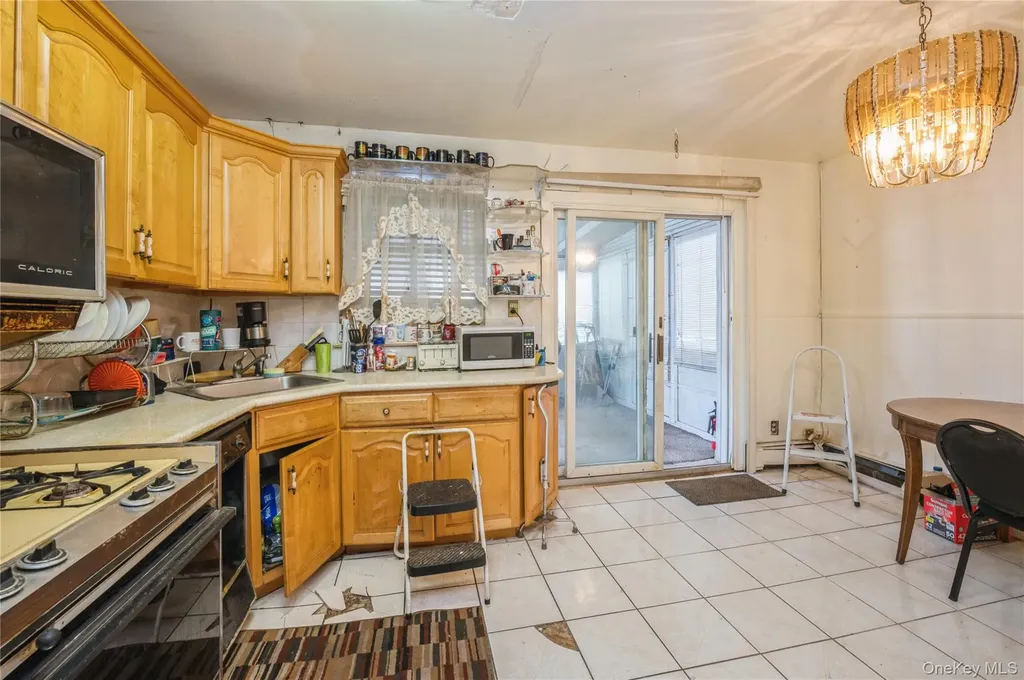 1010 E 230th Street Bronx NY 10466