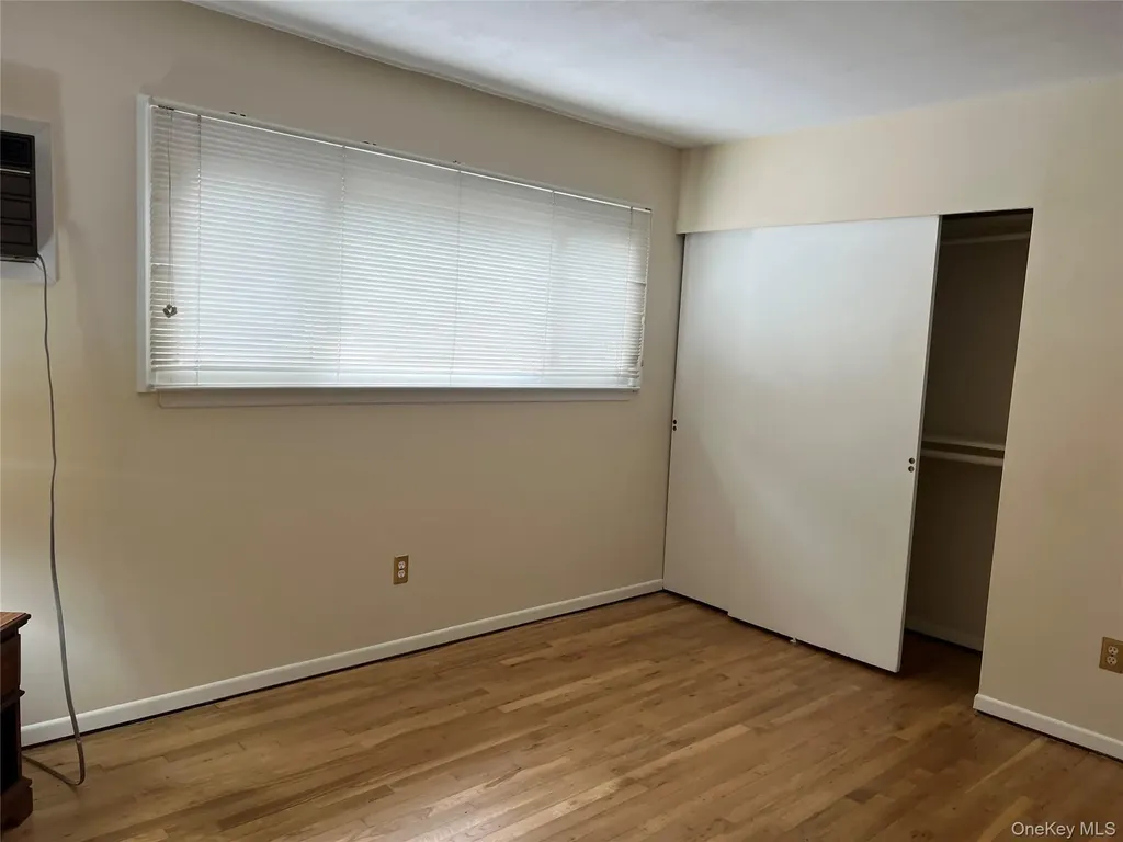 1727 Pine Grove Boulevard Bay Shore NY 11706