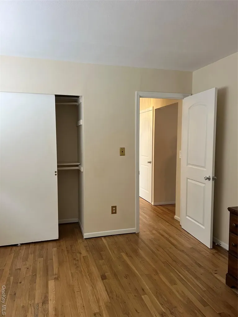 1727 Pine Grove Boulevard Bay Shore NY 11706