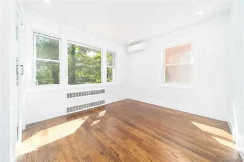 8632 Midland Parkway Jamaica Estates NY 11432