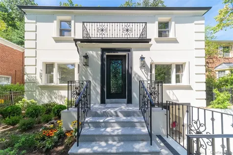 8632 Midland Parkway Jamaica Estates NY 11432