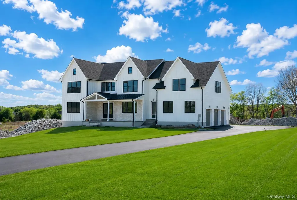 71 Abu Mousa Drive Lagrangeville NY 12540