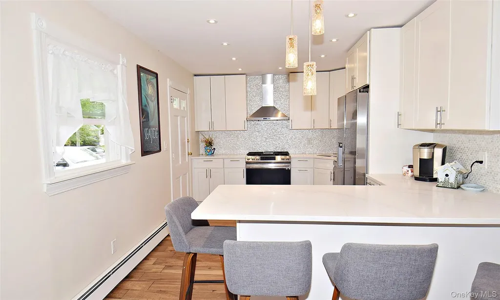 200 Cedar Lane Babylon NY 11702