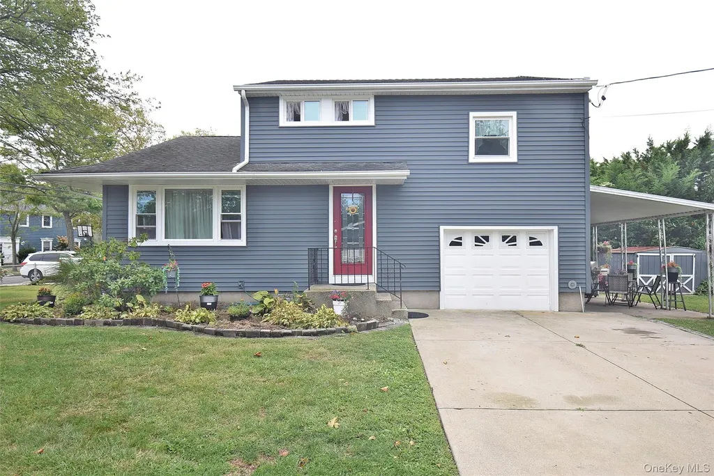 200 Cedar Lane Babylon NY 11702