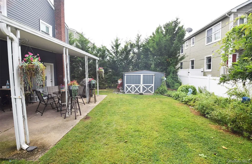 200 Cedar Lane Babylon NY 11702