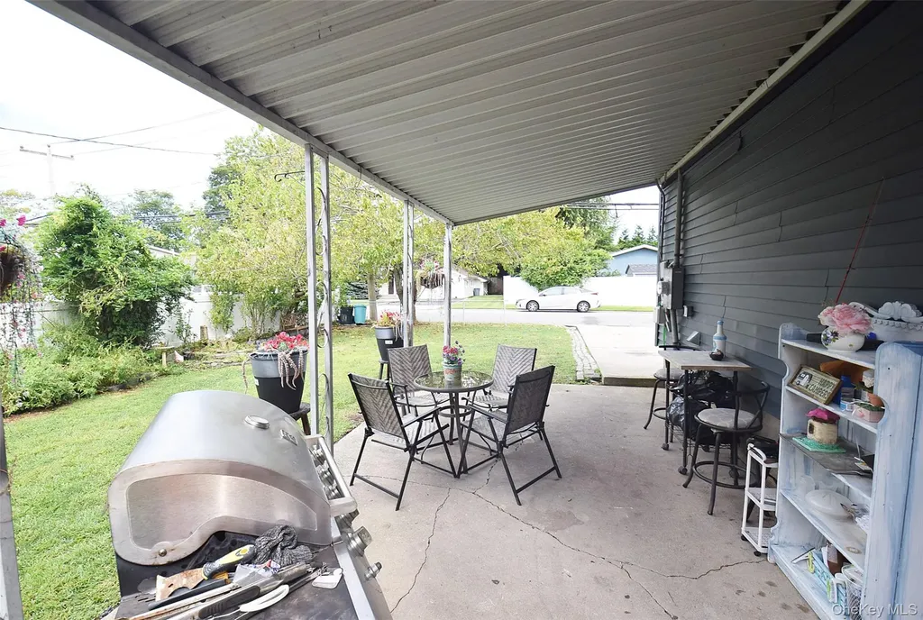 200 Cedar Lane Babylon NY 11702