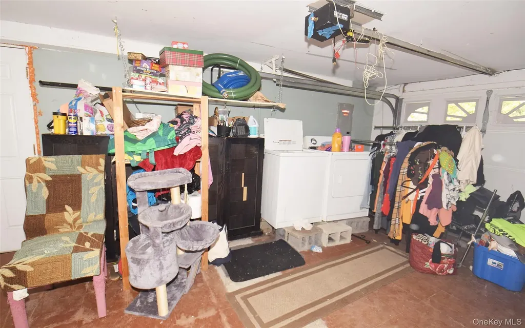 200 Cedar Lane Babylon NY 11702