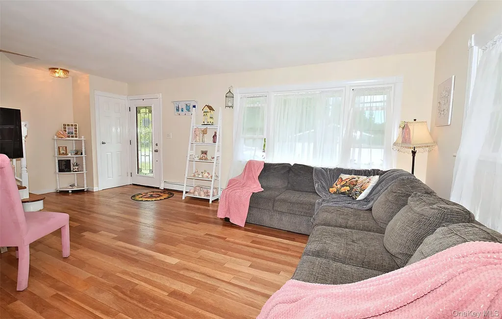 200 Cedar Lane Babylon NY 11702