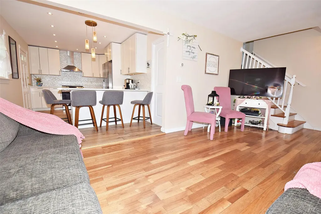 200 Cedar Lane Babylon NY 11702