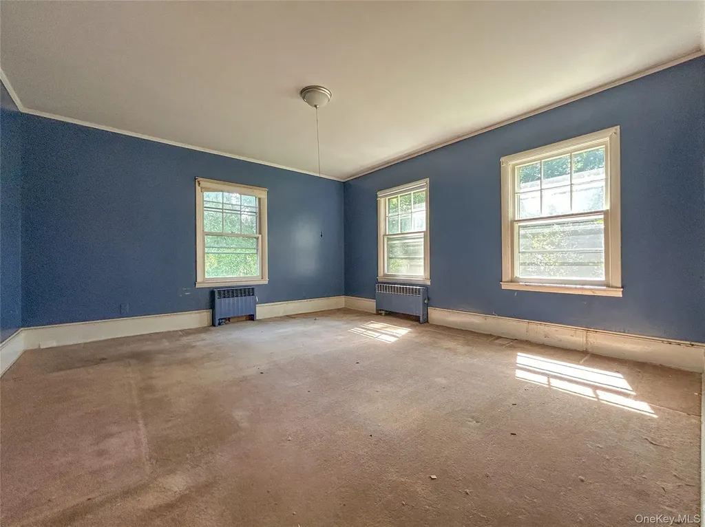 18 Beechwood Park Poughkeepsie NY 12601