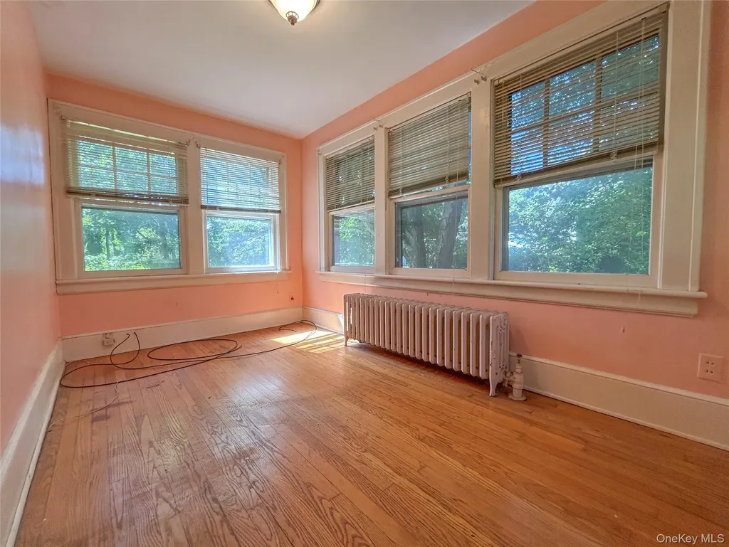 18 Beechwood Park Poughkeepsie NY 12601