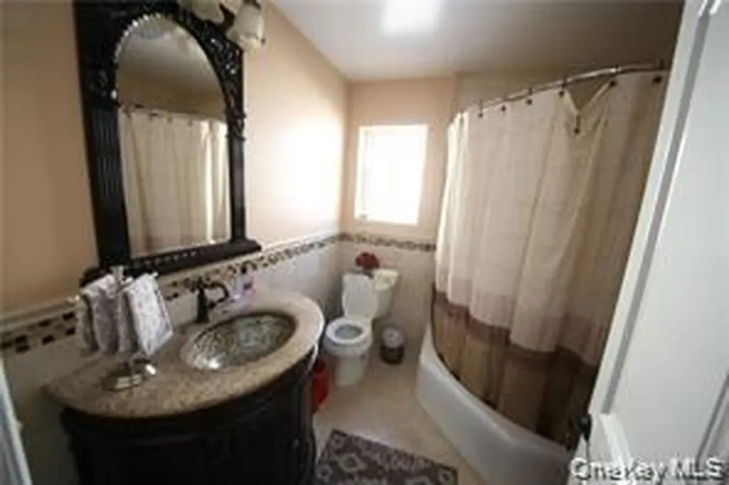 2032 Hobart Avenue Bronx NY 10461