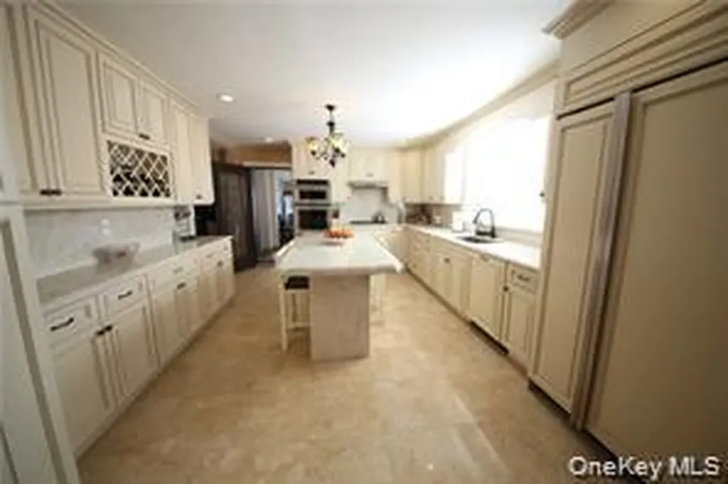 2032 Hobart Avenue Bronx NY 10461