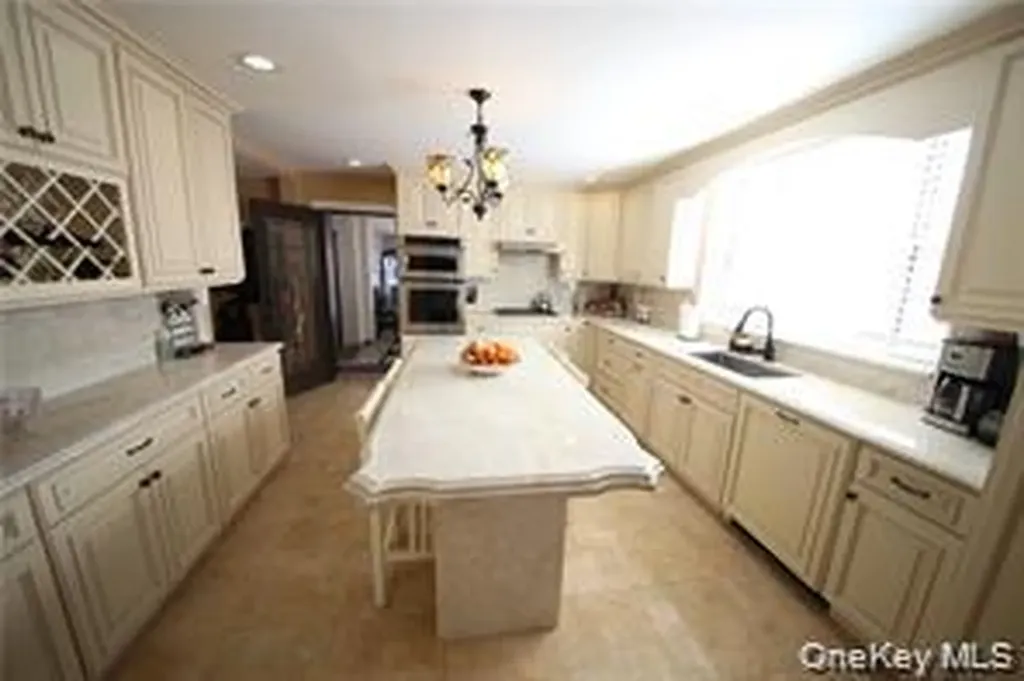 2032 Hobart Avenue Bronx NY 10461