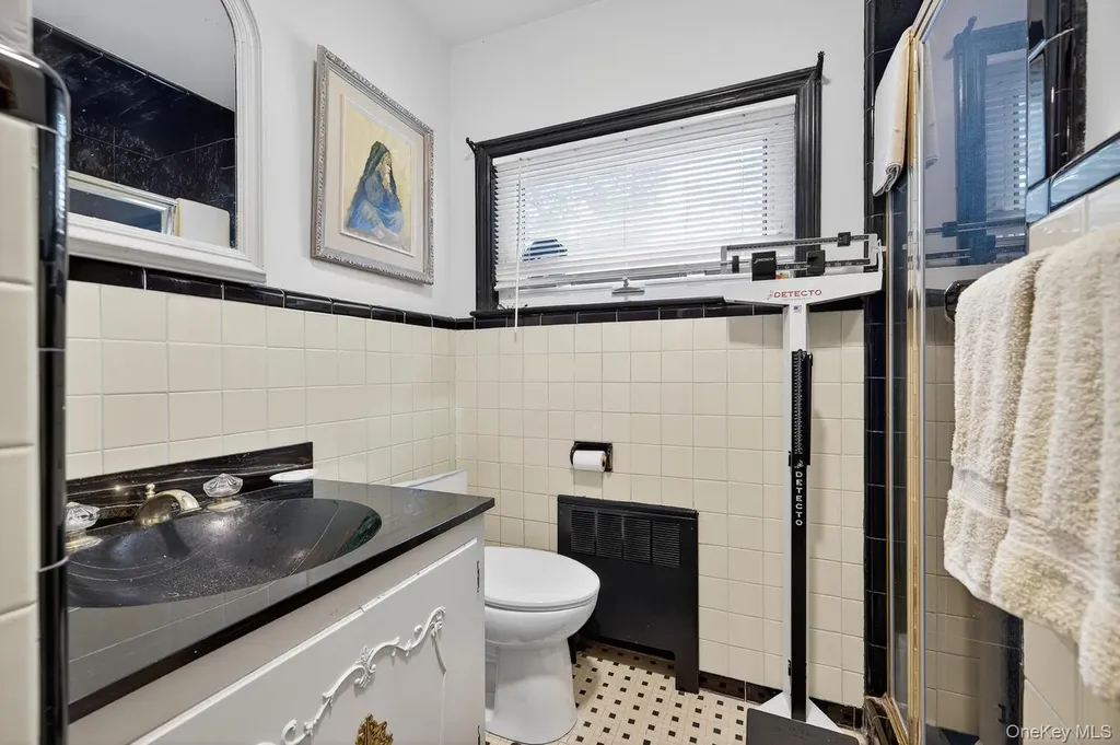 12 Griffith Lane Huntington NY 11743
