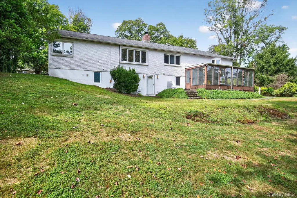 12 Griffith Lane Huntington NY 11743