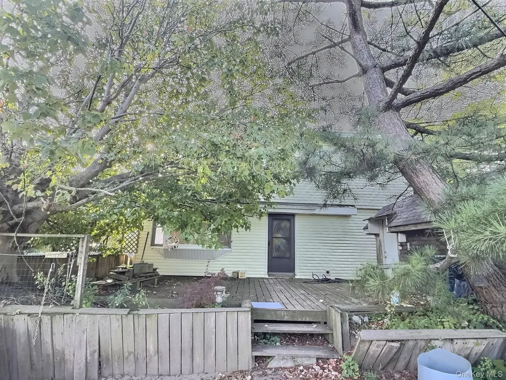 815 Walton Road Broad Channel NY 11693