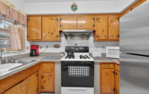 82-39 232nd Street Bellerose NY 11427